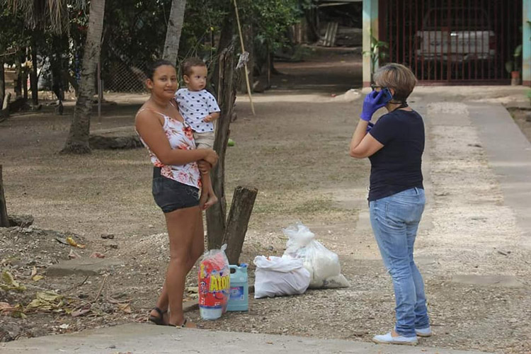 Maria Jose Cappa in delivery of essential goods